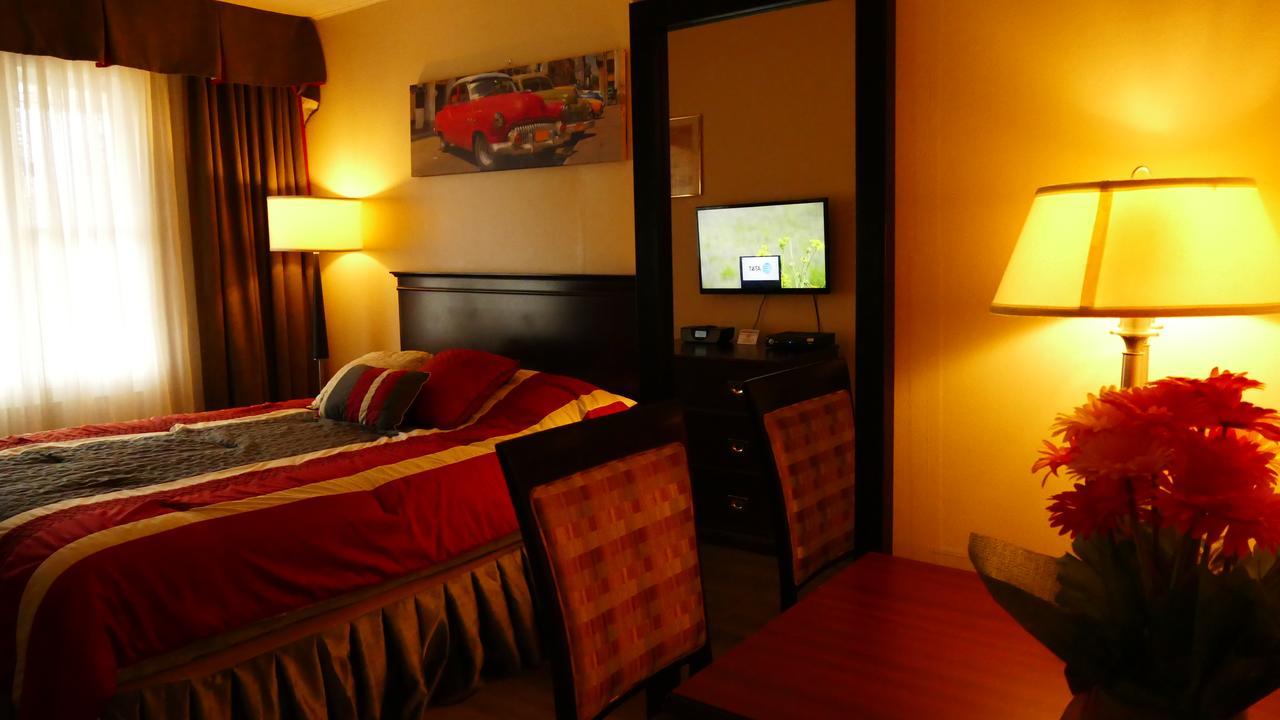 The White Horse 3*